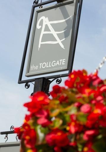 The Tollgate Inn Bradford-On-Avon Bagian luar foto