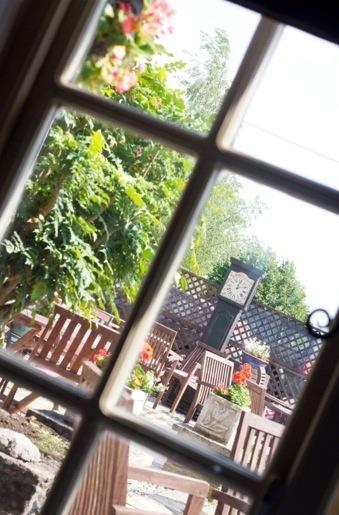 The Tollgate Inn Bradford-On-Avon Bagian luar foto